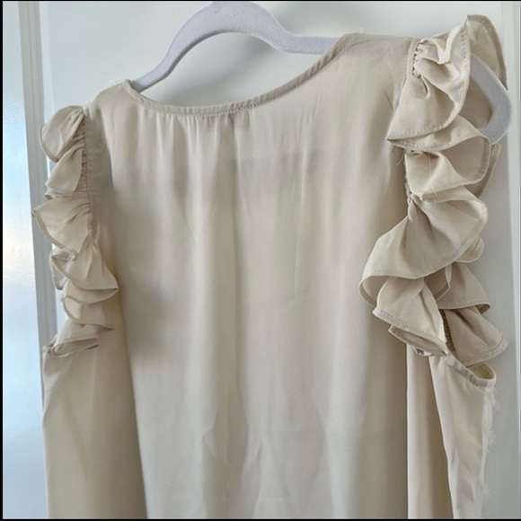 ANDREE BY UNIT | Ruffle Sleeveless Top | Cream | Size M - Picture 5 of 10
